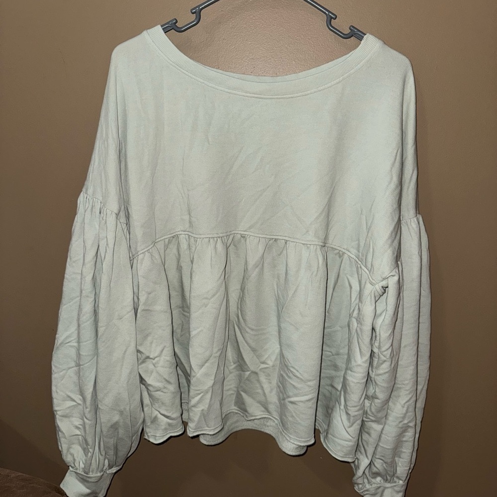 True Craft Women's Cream Sweatshirt